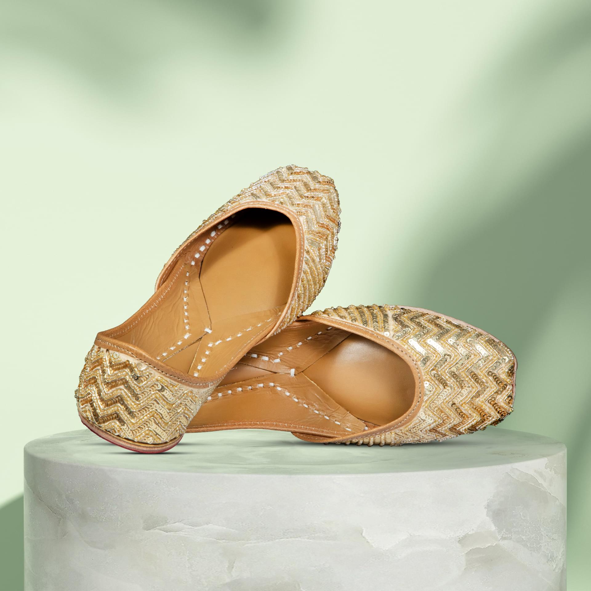 Gold Jutti